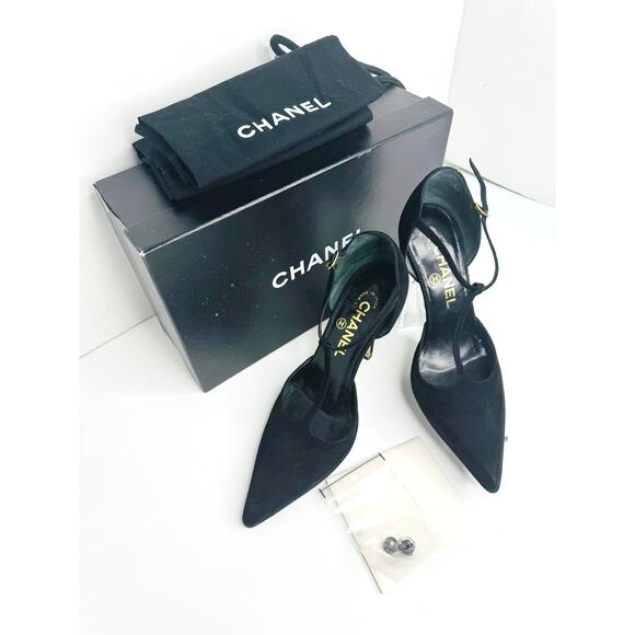 Chanel Couture 2002 Black Suede T-Strap Heels size EU 36.5 Vintage Runway Pumps - Picture 2 of 9